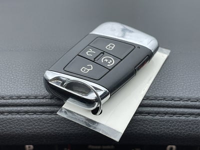 2022 Volkswagen Atlas Cross Sport 3.6L V6 SEL Premium R-Line