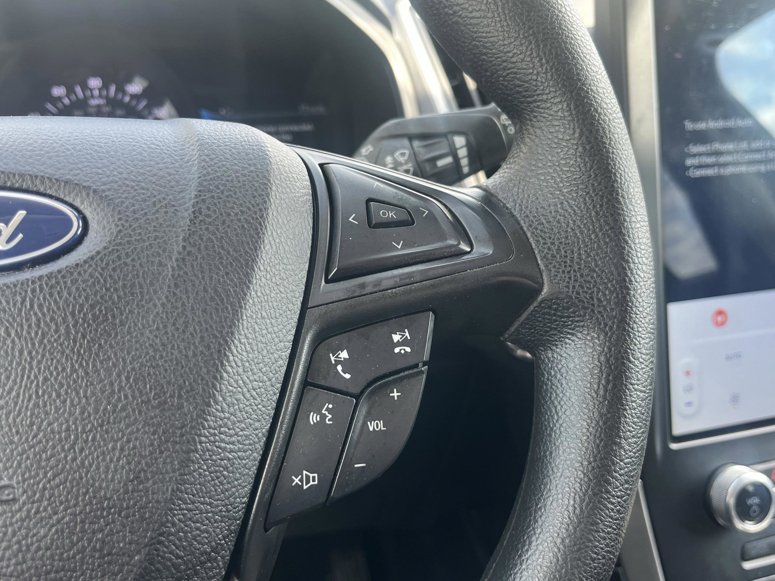 2022 Ford Edge SE