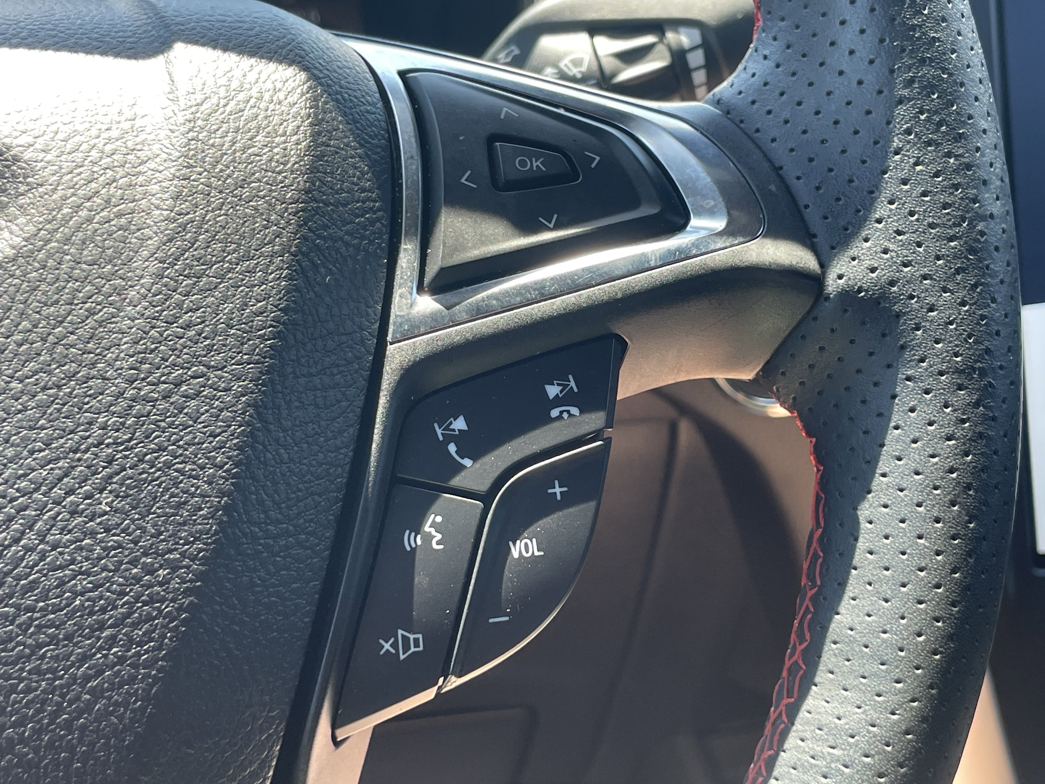 2024 Ford Edge ST Line