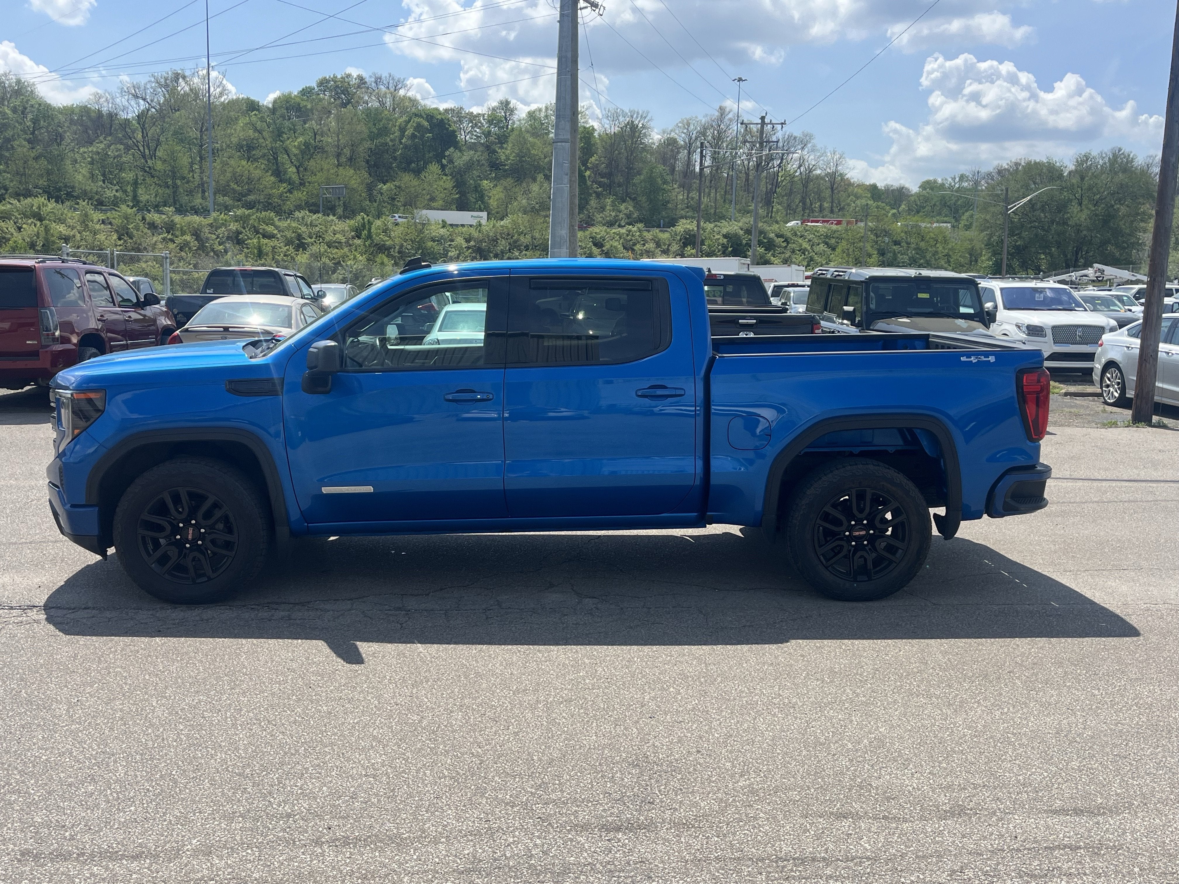 2023 GMC Sierra 1500 Elevation