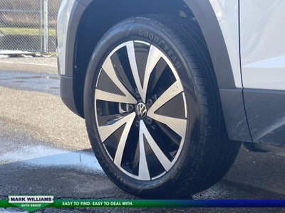 2024 Volkswagen Taos 1.5T SE