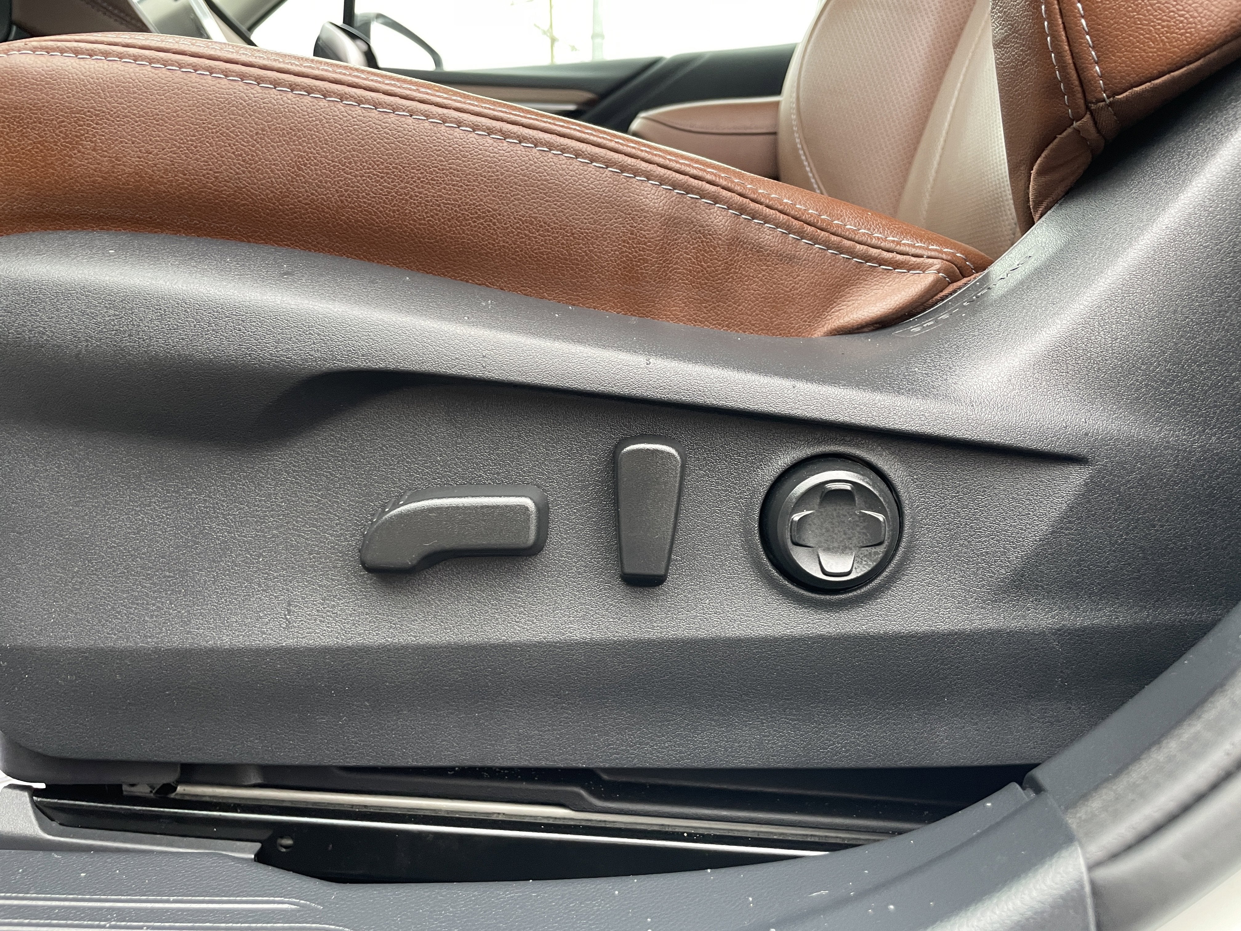 2023 Subaru Outback Touring