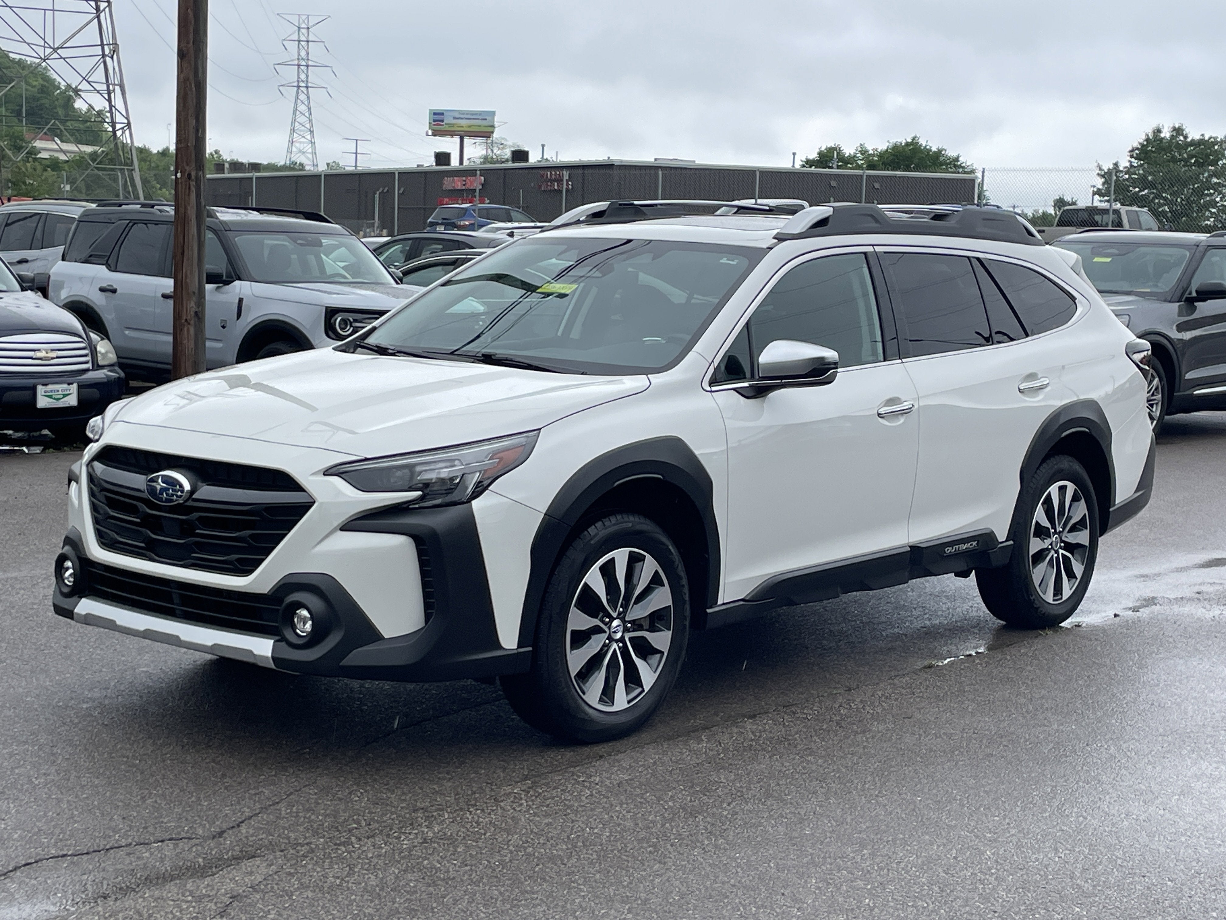 2023 Subaru Outback Touring