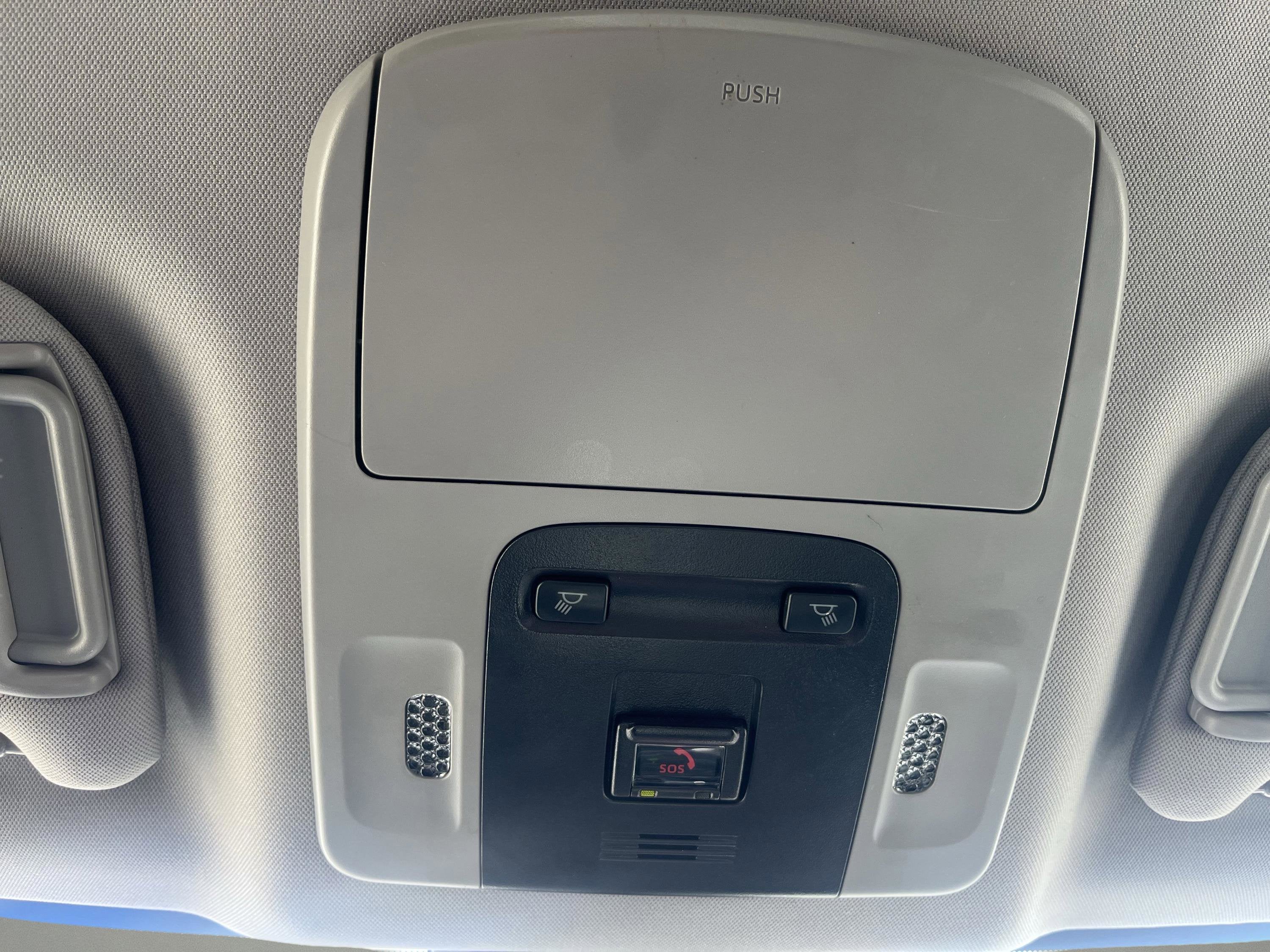 2024 Toyota Camry Hybrid LE