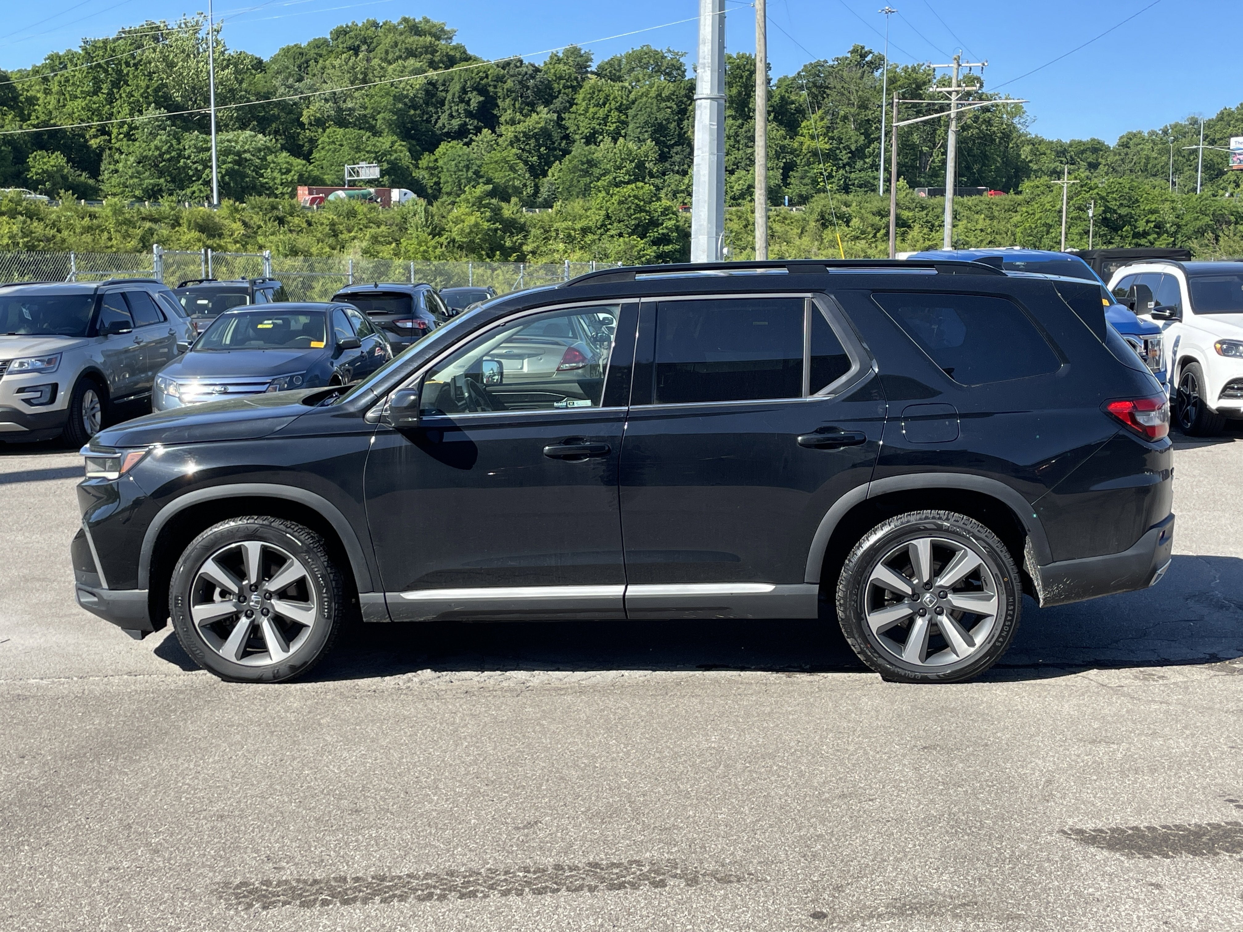 2023 Honda Pilot Elite