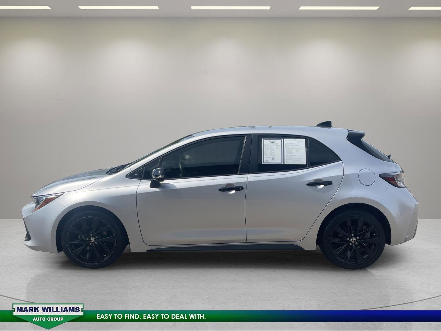2022 Toyota Corolla Hatchback SE Nightshade Edition