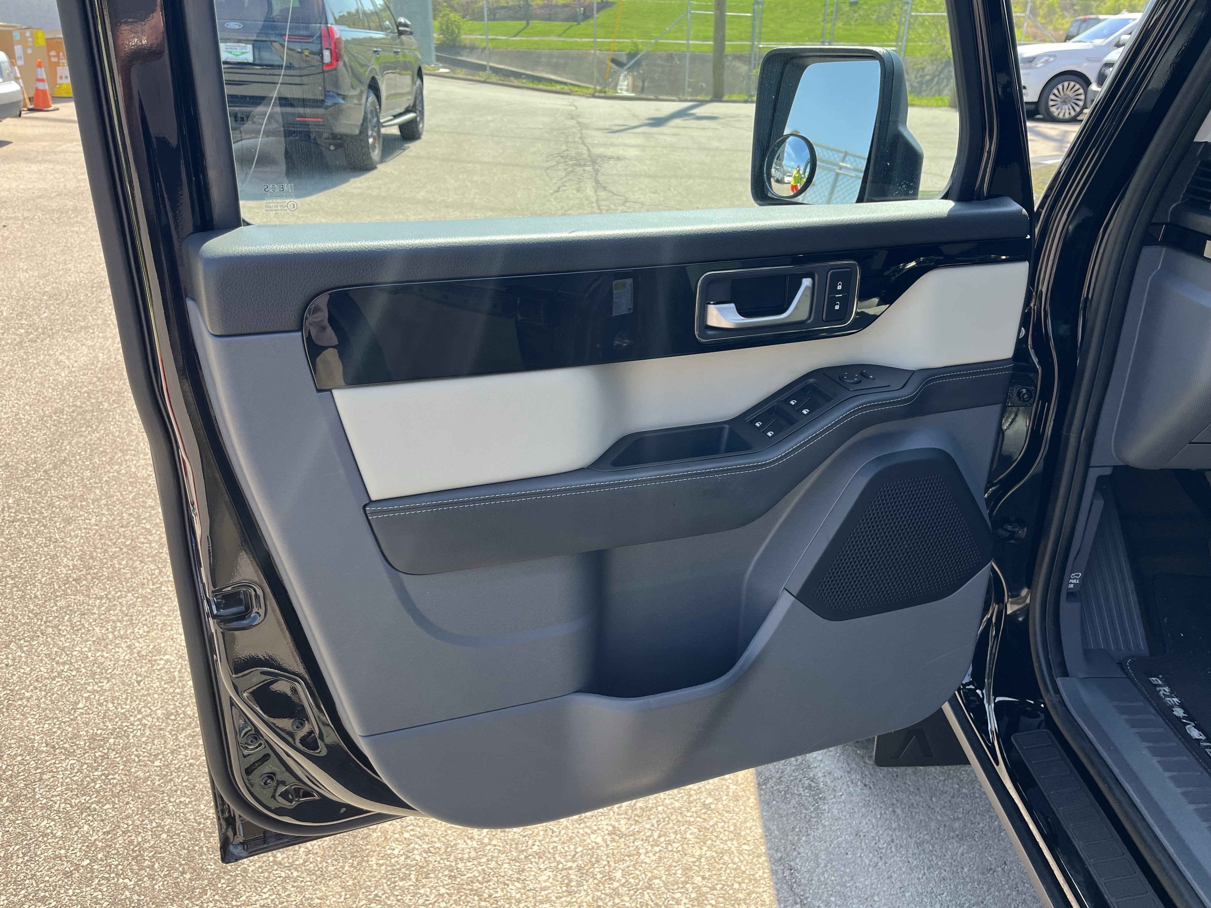 2025 INEOS Grenadier Station Wagon Fieldmaster Edition