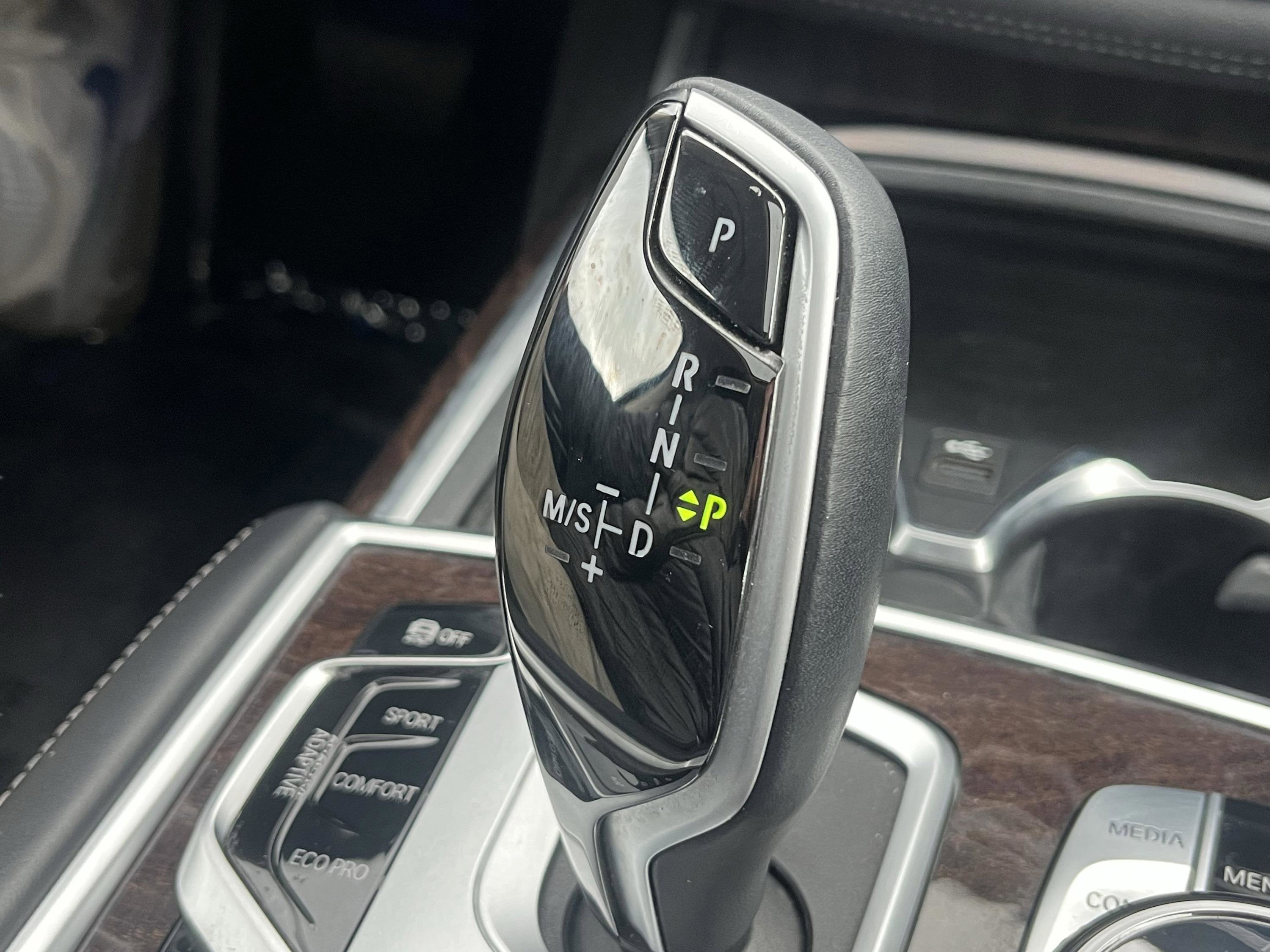 2022 BMW 7 Series 750i xDrive