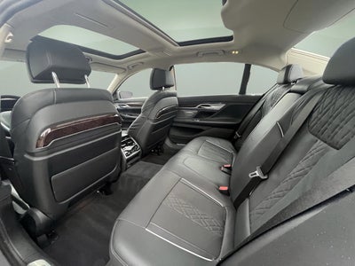 2022 BMW 7 Series 750i xDrive