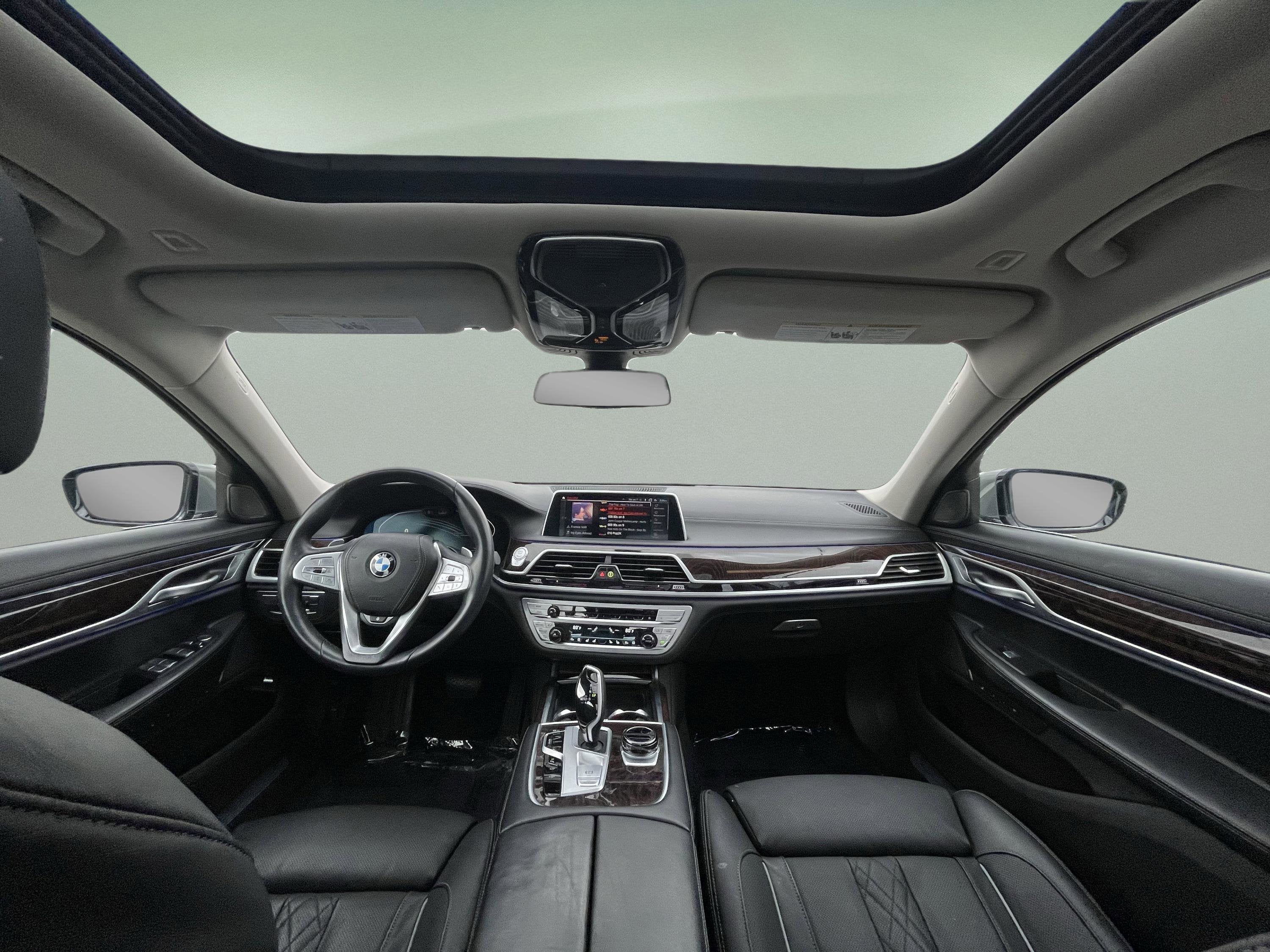 2022 BMW 7 Series 750i xDrive