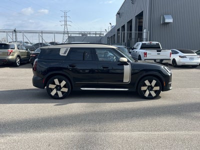2025 MINI Cooper S Countryman Iconic