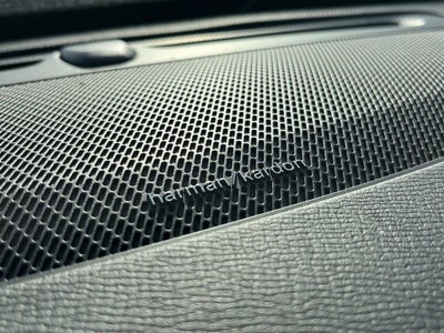 2023 Volvo XC90 Recharge Plug-In Hybrid T8 Plus Dark Theme 7 Passenger